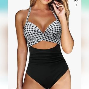 High waisted Bathing suit size Large . Looks like 2 piece but it's one p…